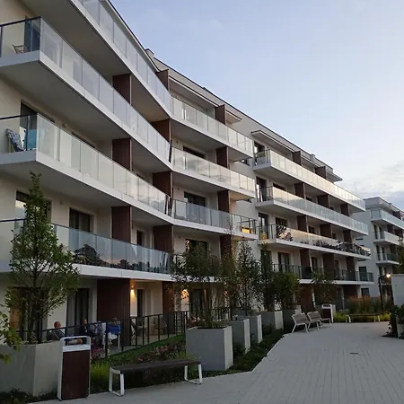 4 Os Primavera Z Basenem Calorocznym, Jacuzzi I Parkingiem